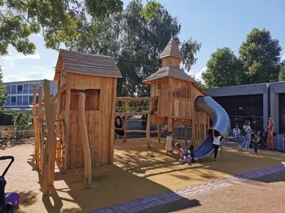 SPIELART : STRUCTURE DE JEUX MOULIN MEYRIN, ref A256